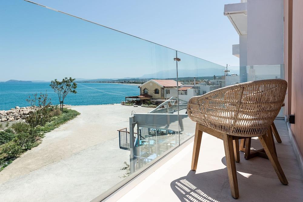 Avra Apartments Kolymbari Harbour Dış mekan fotoğraf